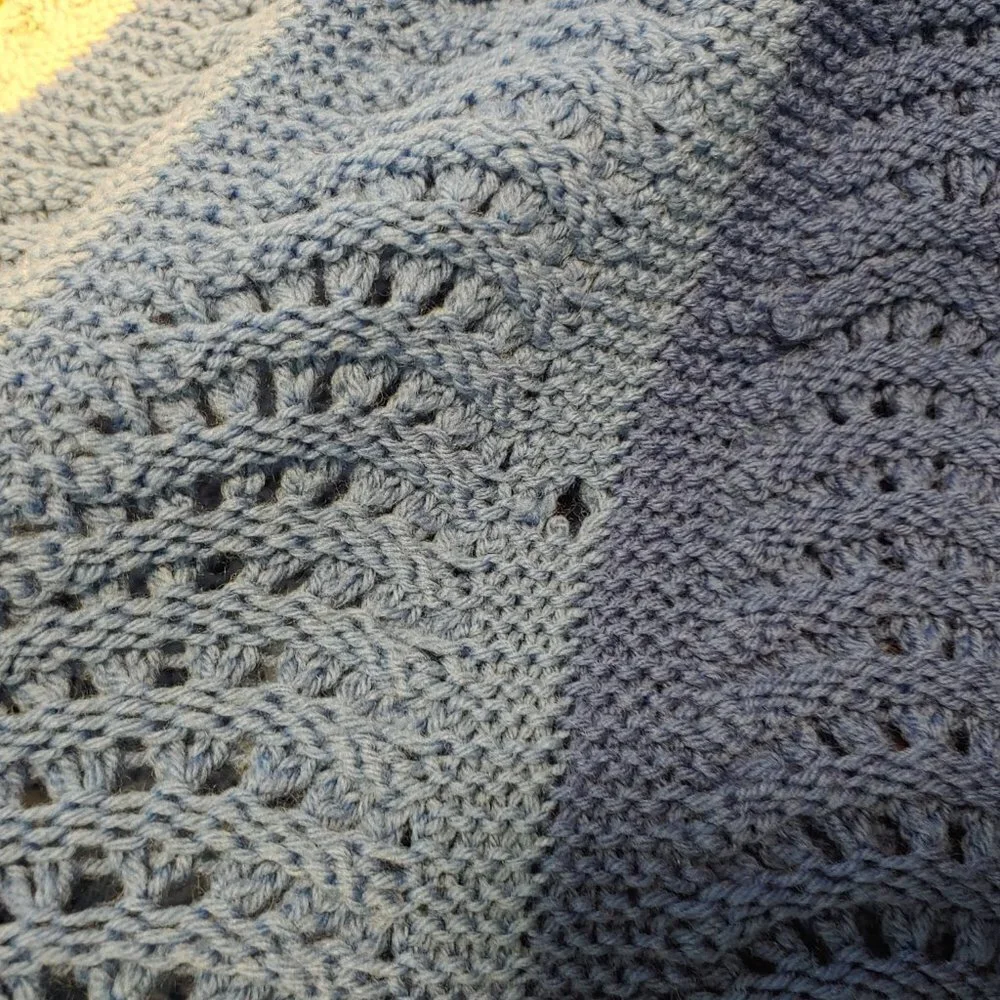 Knit‎ Crochet Blanket Afghan Throw Fringe Granny Boho Ombre Blue Vintage 1970's